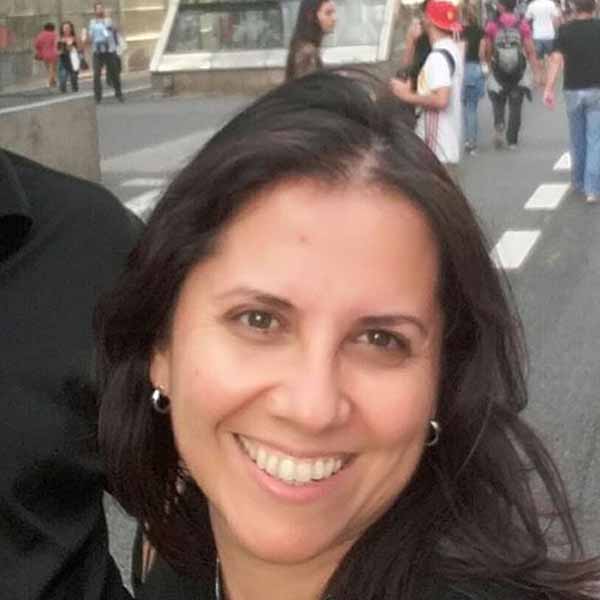 Selma Oliveira completa idade nova