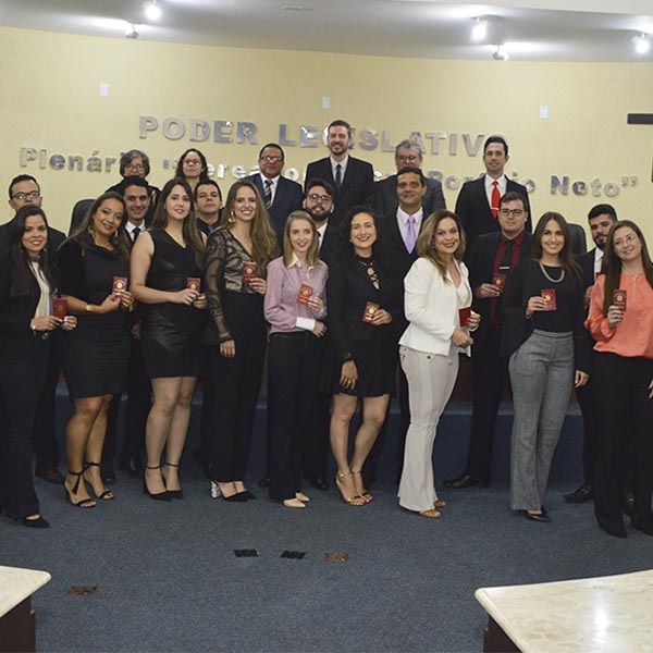 OAB faz a entrega de Carteiras Profissionais a vinte e dois novos advogados em Paraguaçu