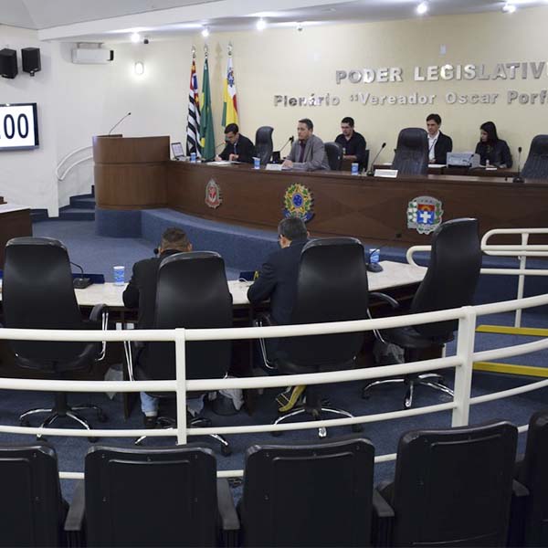Câmara julga e aprova contas municipais de 2016 em Sessão Extraordinária