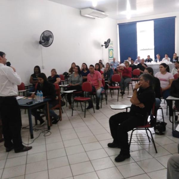 Associação Comercial promove treinamento sobre reconhecimento de notas falsas