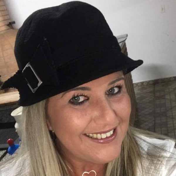 Karina Galvão comemora mais um aniversário.