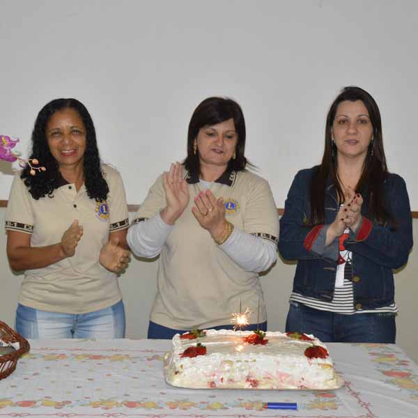 Adelaide, Meire e Vanessa comemoram mais um aniversário no mês de Setembro.