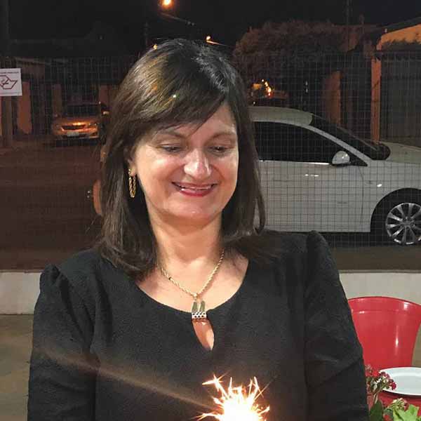 Meire Mello apaga velinhas nesta terça