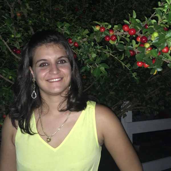 Amanda Gonçalves apaga velinhas neste sábado