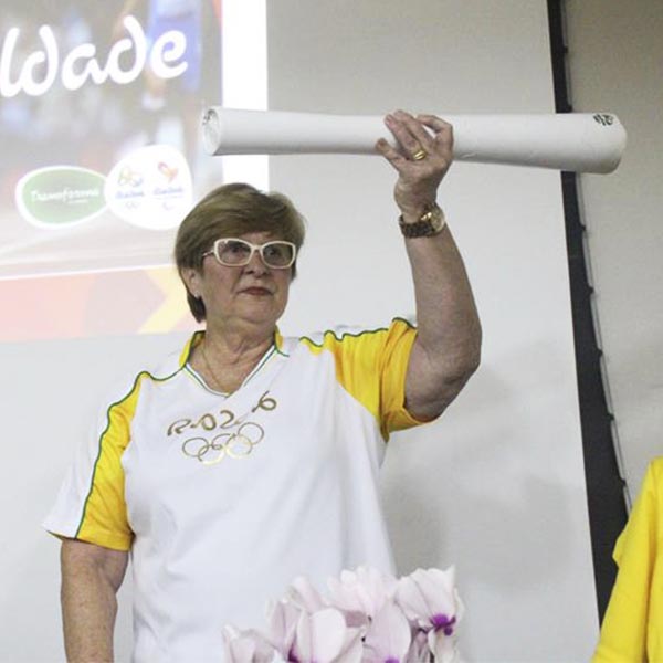 Elzinha Pacheco é homenageada pelo Conselho de Educação Física do Estado de SP