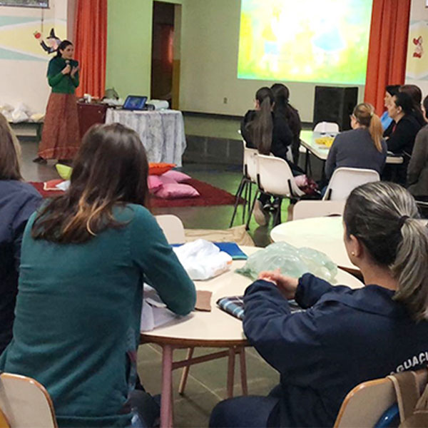 Educação promove capacitação para professores de creches