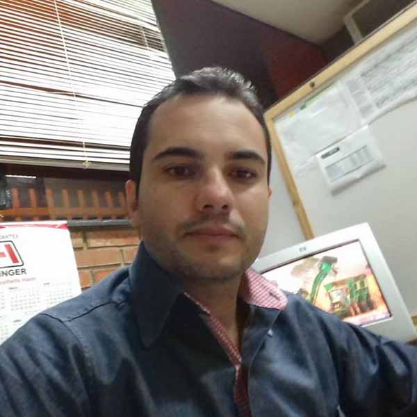Paulo Gonçalves apaga velinhas nesta terça