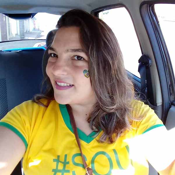 Micheli Barbosa comemora mais um aniversário.