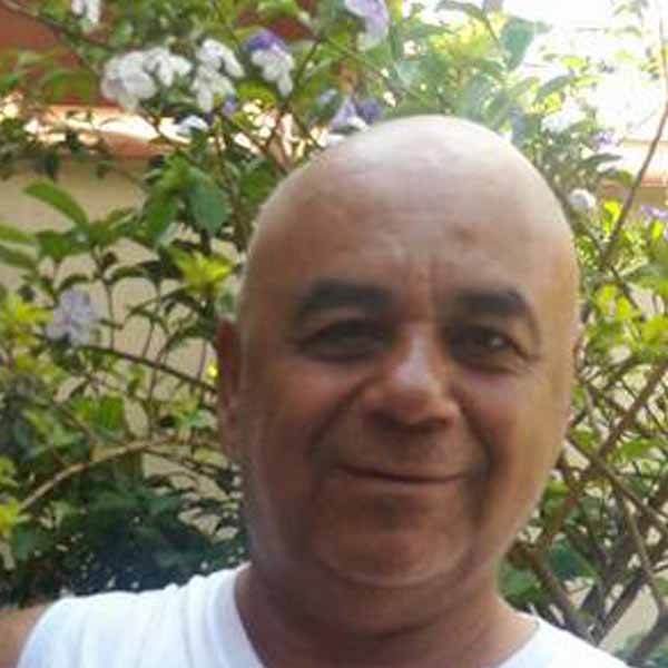 Roberto Braga recebe os parabéns pela chegada de mais um aniversário