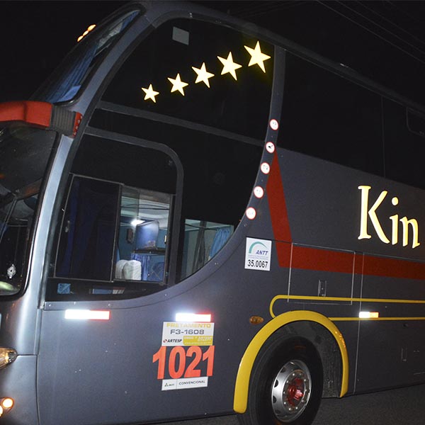 Bandidos tentam roubar ônibus de sacoleiros e atingem motorista com tiro em Paraguaçu Paulista