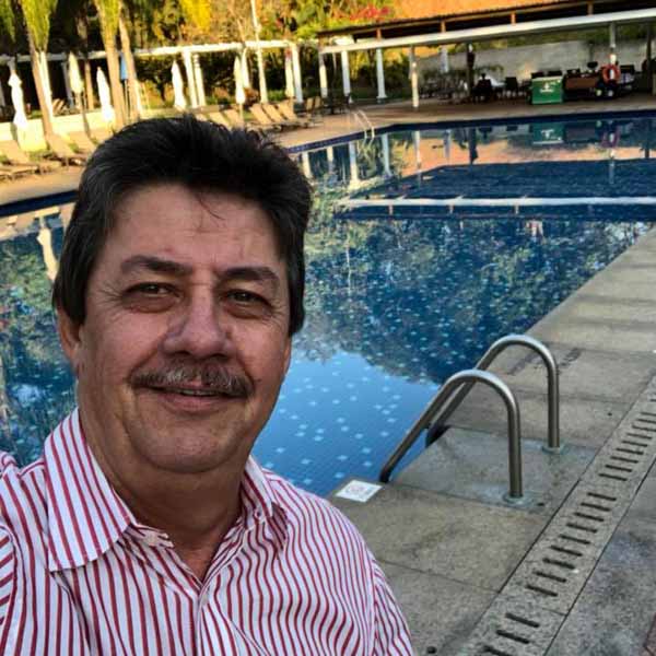 Manoel Sanches recebe os parabéns pela chegada de mais um aniversário