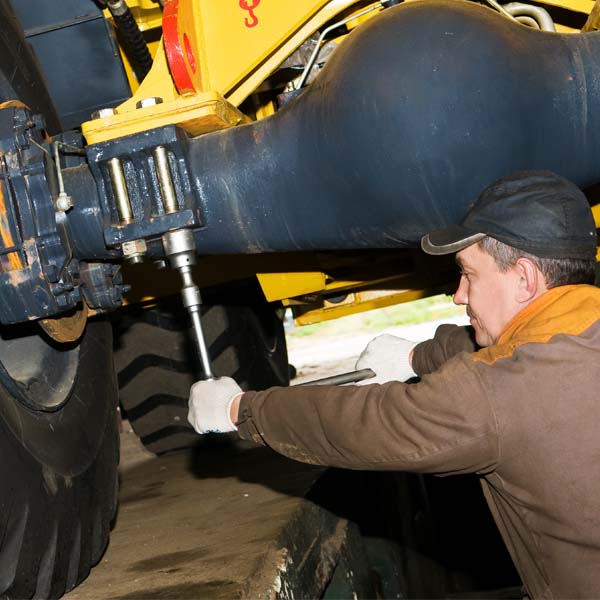 Curso gratuito de Operação e Manutenção de Tratores Agrícolas está com inscrições abertas