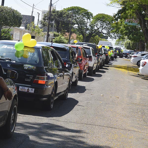 Carreata pró-Bolsonaro reúne centenas de pessoas em Paraguaçu Paulista