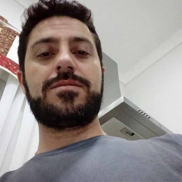 Roumanos Dib comemora mais um aniversário.