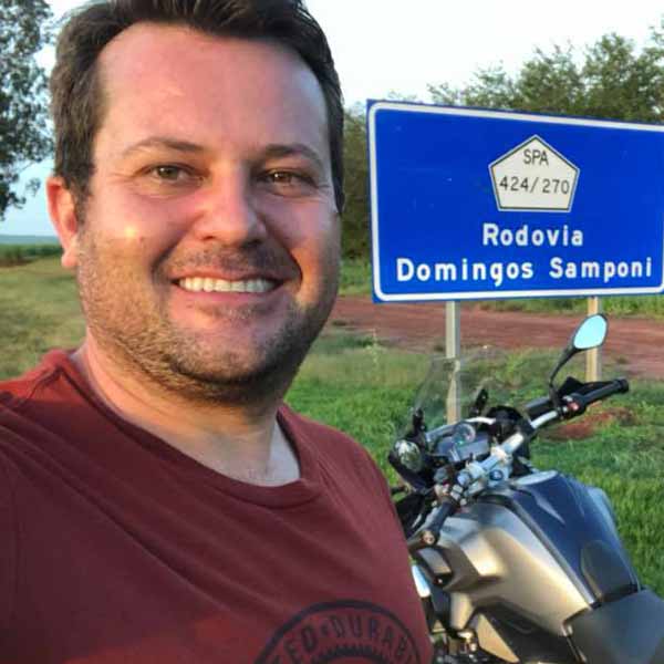Drº Antonio Henrique recebe os parabéns pela chegada de seu aniversário