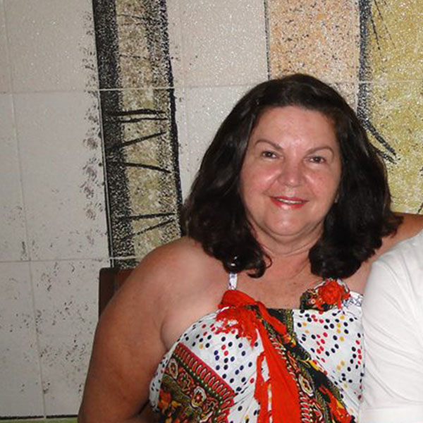 Eliane Affine completa idade nova