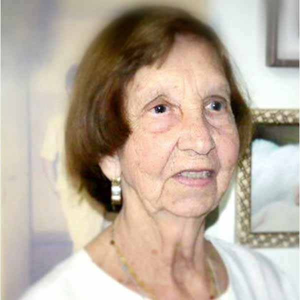 Parabéns Tomasia Moreno por esse dia especial, Mãe, Vó, Bisa.