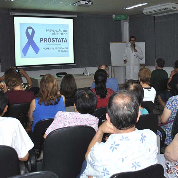 Unimed Assis encerra Novembro Azul com palestra de conscientização