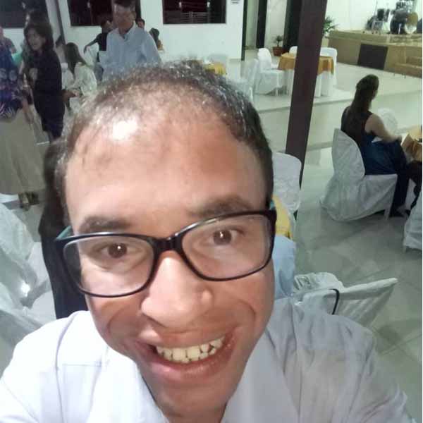 Ighor Scandollo recebe os parabéns pela chegada de seu aniversário