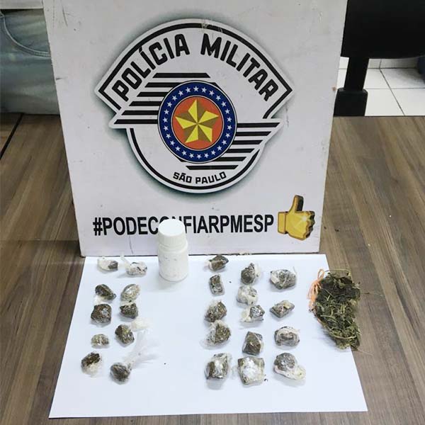 PM prende homem por tráfico de drogas com ajuda de cão farejador, em Paraguaçu