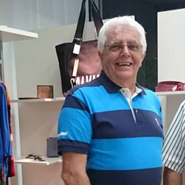 Decio Farias Novães apaga velinhas nesta sexta