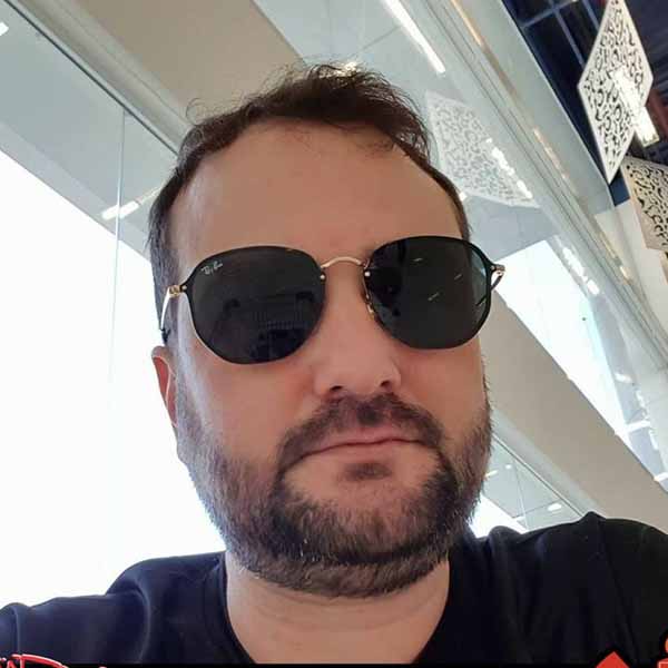Fernando Fernandes o Nandex, recebe os parabéns pela chegada de seu aniversário