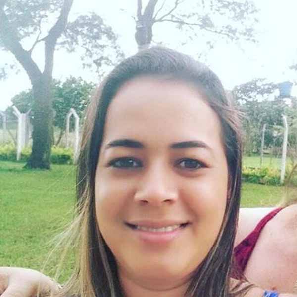 Ana Flavia completa idade nova