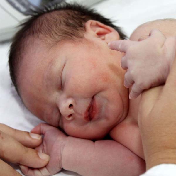 Enzo Gabriel e Maria Eduarda são os nomes mais registrados no Brasil em 2018