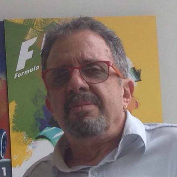 Hoje é dia de cantar parabéns para Castilho de Andrade