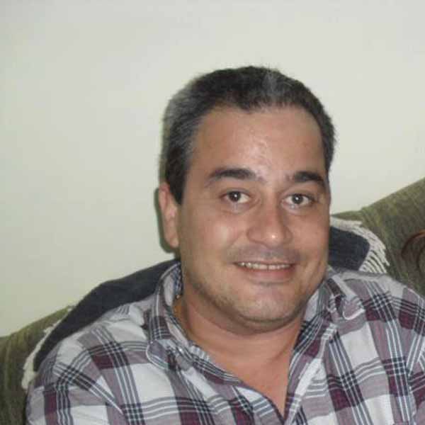 Ario Conde apaga velinhas nesta domingo