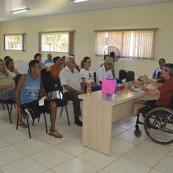 Postinho de Saúde III Vila Nova promove palestra com ex-radialista da Marconi