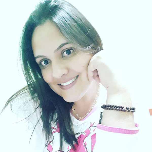 Mayara Canevari apaga velinhas nesta quinta