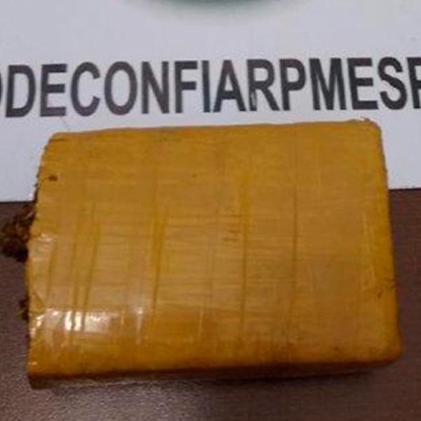 Rapaz de 35 anos é preso com meio tijolo de maconha em Quatá