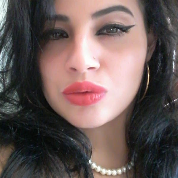 Jovem de 19 anos é encontrada morta pela família em Marília