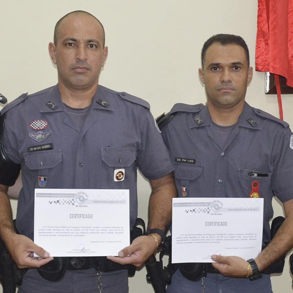 Policiais da Rocam recebem homenagem do Comando da 2ª Cia