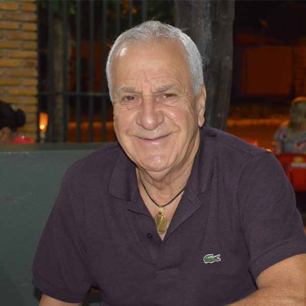 Valdemar Mendes apaga velinhas neste domingo