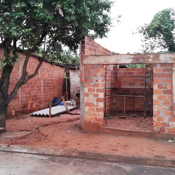 Foragido resiste à abordagem policial, investe contra PMs e morre baleado, em Martinópolis