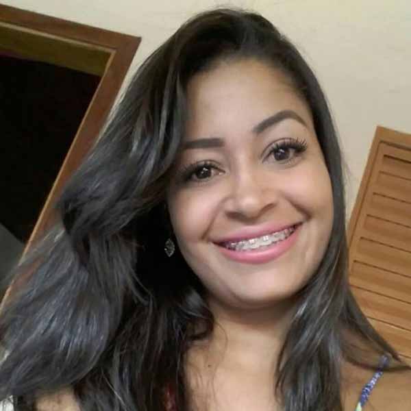 Fernanda Ribeiro comemora mais um aniversário.