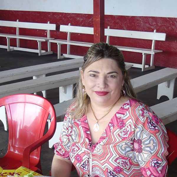Ivana Furio comemora mais um aniversário.