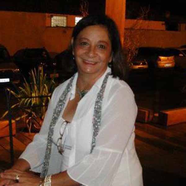 Solange Padua completa idade nova