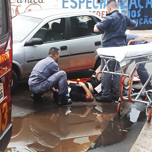 Motociclista sofre fratura após ser 'fechado' por carro em Paraguaçu Paulista