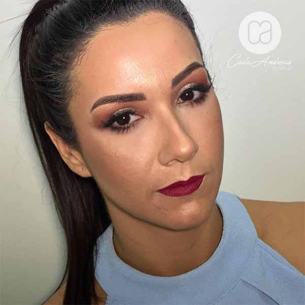 Juliana Dias apaga velinhas