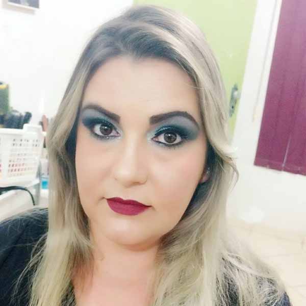 Tatiana Batista apaga velinhas