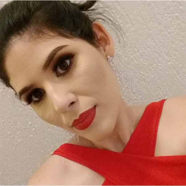 Suzi Karam apaga velinhas