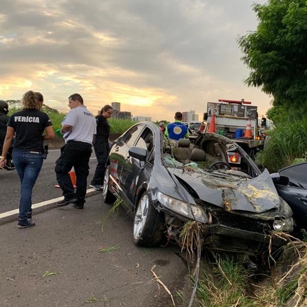 Homem morre após atropelar cavalo na Rodovia Comandante João Ribeiro de Barros em Marília