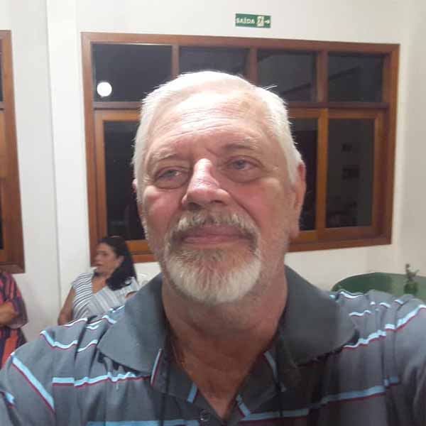 José Gherardi completa idade nova