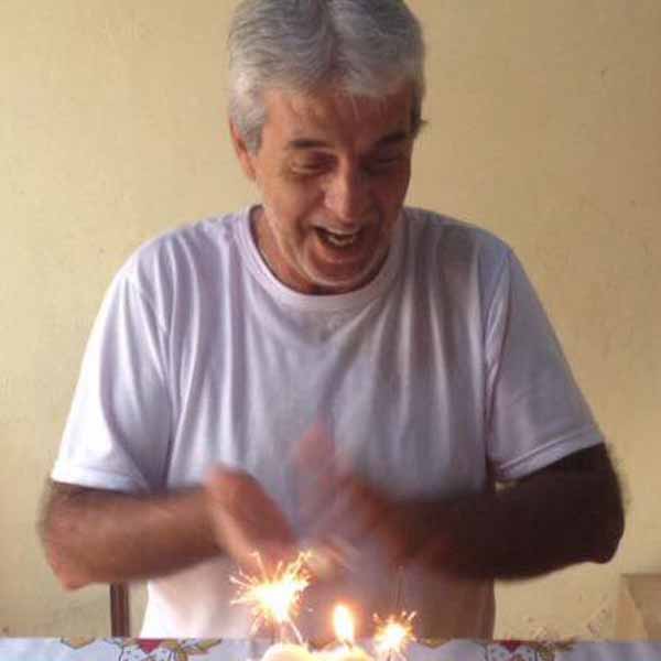 Roberval Castro completa idade nova