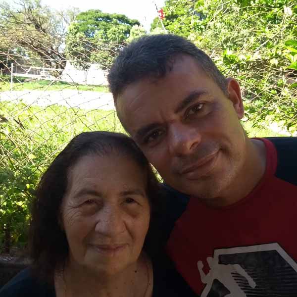 Rosalina Rodrigues comemora mais um aniversário.