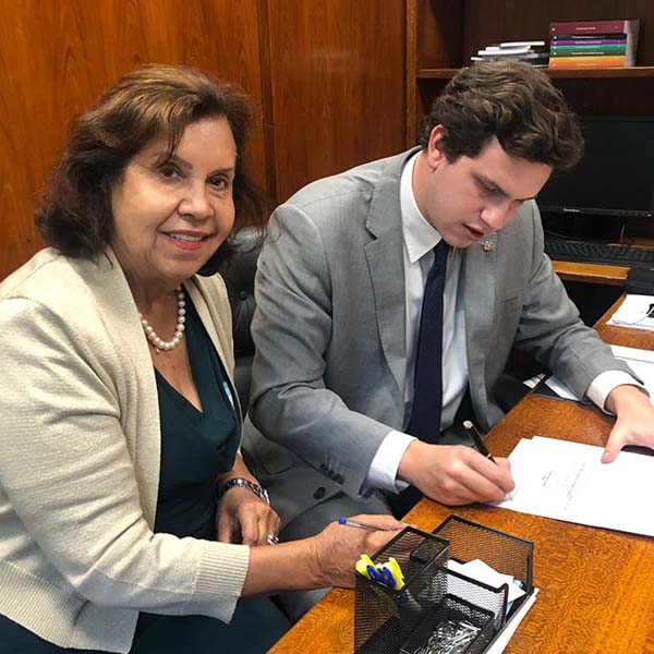 Prefeita representa consórcio na Funasa