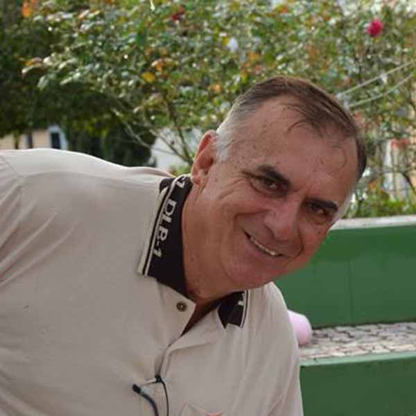 Mauro Goldin apaga velinhas